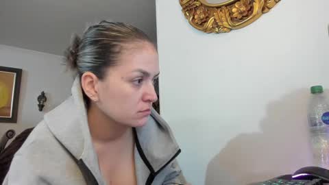 kyhara online show from February 20, 2025, 1:46 am