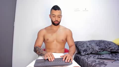 Kyle collinz online show from January 6, 2026, 3:32 am