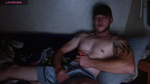 Snapshot of kylechat chatting on October 6, 2025, 6:44 am Kyle chat online show from October 6, 2025, 6:44 am