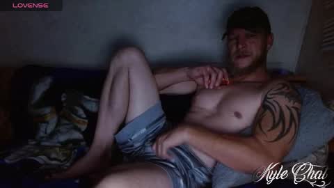 Snapshot of kylechat chatting on October 26, 2025, 7:36 am Kyle chat online show from October 26, 2025, 7:36 am