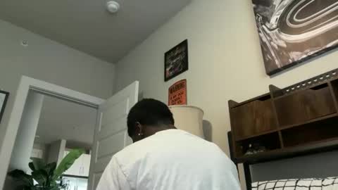 Kyle Kickstand online show from November 16, 2025, 10:37 pm