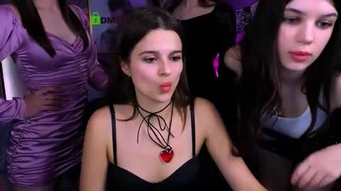 Kylie loves u online show from November 1, 2025, 1:18 am