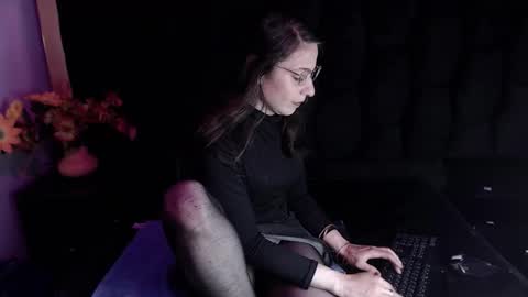 kylie_bloom online show from November 16, 2025, 11:21 pm