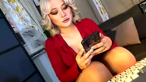 Snapshot of kylie_iyutera chatting on July 14, 2026, 3:51 pm kylie online show from July 14, 2026, 3:51 pm