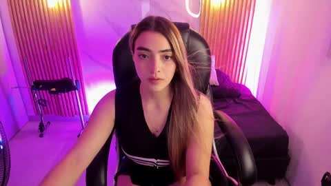 KYLIE  online show from May 6, 2026, 2:51 am