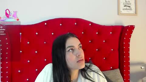 kylie_ls online show from January 13, 2026, 3:23 am