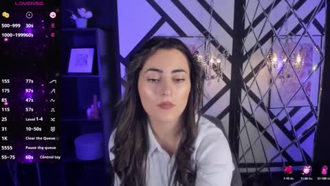 Kylie online show from March 5, 2025, 12:22 pm