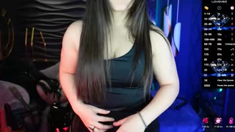 Kylie online show from November 28, 2025, 1:25 pm