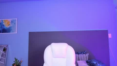 Kylie Reyes  online show from December 27, 2024, 1:43 am