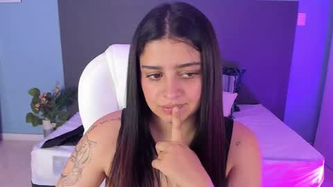 Kylie Reyes  online show from February 15, 2025, 7:50 pm