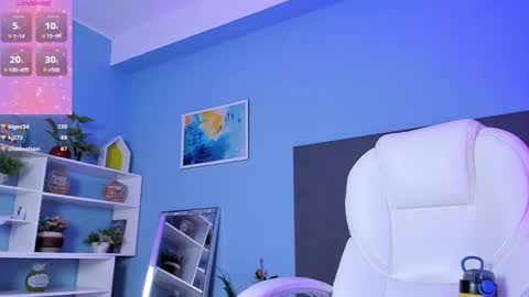 Kylie Reyes  online show from March 8, 2025, 1:28 am