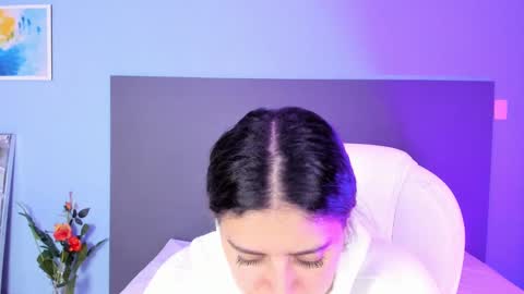 Kylie Reyes  online show from March 8, 2025, 7:53 pm