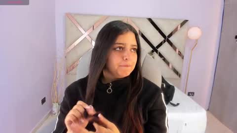 Kylie Reyes  online show from December 1, 2025, 7:08 pm