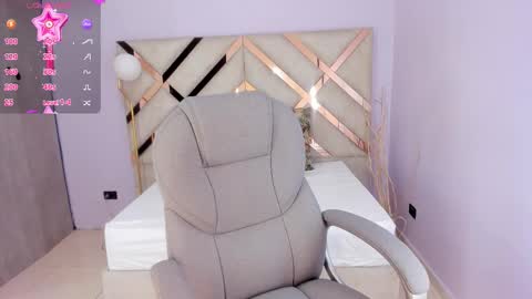 Kylie Reyes  online show from February 23, 2026, 7:33 pm