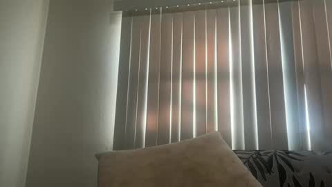 kylie_star30 online show from April 17, 2026, 1:08 am