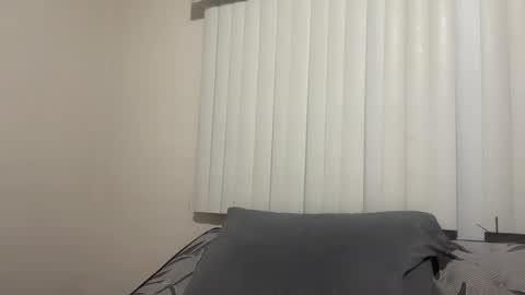 kylie_star30 online show from April 23, 2026, 6:36 am