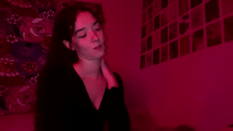 Snapshot of kylieexoxoxo2432 chatting on January 13, 2025, 8:58 pm Kylie online show from January 13, 2025, 8:58 pm