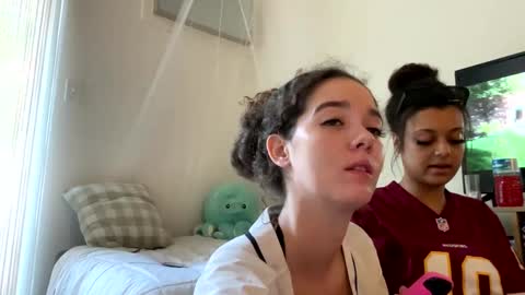 Snapshot of kylieexoxoxo2432 chatting on September 11, 2025, 2:28 pm Kylie online show from September 11, 2025, 2:28 pm