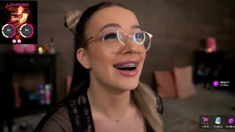 Kylie online show from February 11, 2025, 11:12 pm