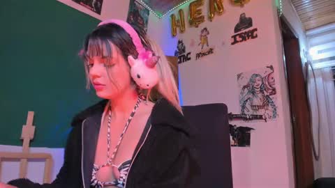   online show from September 11, 2025, 12:22 am