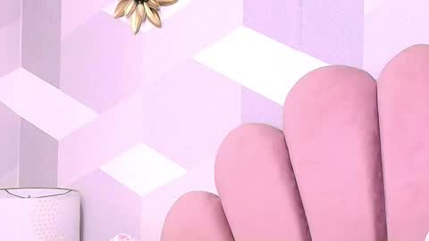 Kylie jl online show from October 28, 2025, 11:36 am