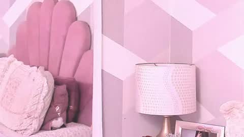 Snapshot of kyliemonnet chatting on July 2, 2026, 12:10 am Kylie jl online show from July 2, 2026, 12:10 am