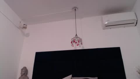 Kylie online show from March 10, 2025, 10:59 am