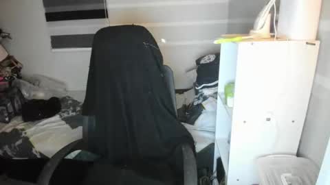 Eynah online show from April 17, 2026, 4:10 pm