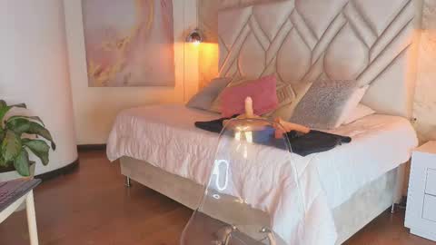 Snapshot of kylle_2050 chatting on March 4, 2025, 11:40 am Kyle online show from March 4, 2025, 11:40 am