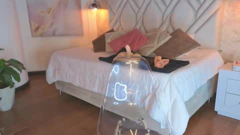 Snapshot of kylle_2050 chatting on March 7, 2025, 11:40 am Kyle online show from March 7, 2025, 11:40 am