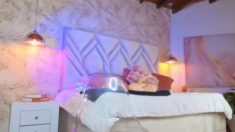 Snapshot of kylle_2050 chatting on October 28, 2025, 12:19 pm Kyle online show from October 28, 2025, 12:19 pm