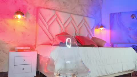 Snapshot of kylle_2050 chatting on December 2, 2025, 11:15 am Kyle online show from December 2, 2025, 11:15 am