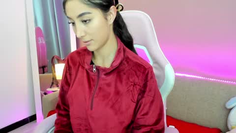 Snapshot of kymgiraldo8 chatting on January 11, 2025, 5:52 am Kym Giraldo online show from January 11, 2025, 5:52 am