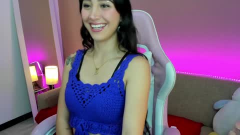 Snapshot of kymgiraldo8 chatting on January 22, 2025, 9:35 am Kym Giraldo online show from January 22, 2025, 9:35 am