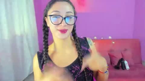 Snapshot of kymgiraldo8 chatting on September 24, 2025, 6:06 am Kym Giraldo online show from September 24, 2025, 6:06 am