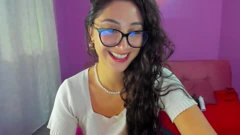 Snapshot of kymgiraldo8 chatting on September 30, 2025, 5:12 am Kym Giraldo online show from September 30, 2025, 5:12 am