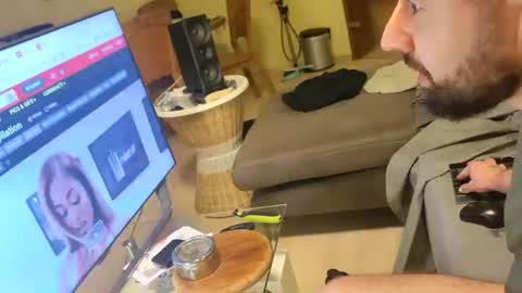 Snapshot of kynxxx chatting on June 13, 2026, 11:46 pm Hornyman online show from June 13, 2026, 11:46 pm