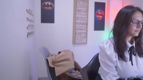 Kyomi online show from September 12, 2025, 1:44 pm