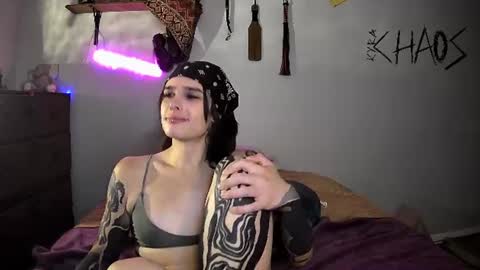 Kyra Chaos online show from June 15, 2026, 1:30 am