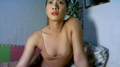 kyutshyne online show from January 21, 2025, 4:37 pm