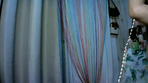 kyutshyne online show from February 4, 2025, 6:38 pm