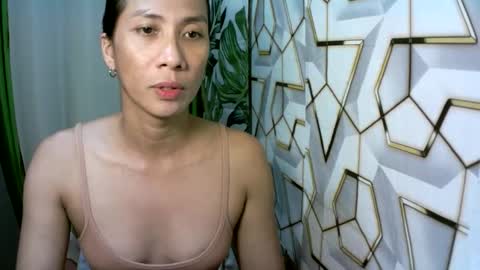 kyutshyne online show from April 2, 2026, 10:07 pm