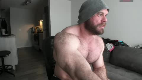 l0v35_2_5p00g3 online show from April 23, 2026, 4:42 pm