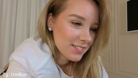 Snapshot of l1n4luv chatting on November 11, 2025, 9:26 pm lina online show from November 11, 2025, 9:26 pm