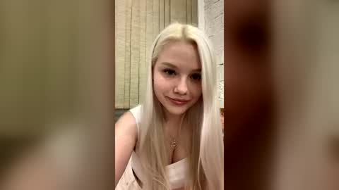 Snapshot of l1sa_bun chatting on July 7, 2026, 9:52 pm Alice online show from July 7, 2026, 9:52 pm