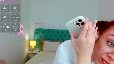 Margo  online show from September 9, 2025, 9:14 pm