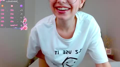 Margo  online show from September 14, 2025, 9:47 pm