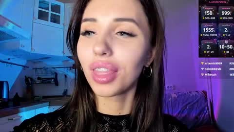 Snapshot of l1tww chatting on February 7, 2025, 1:47 am Malika online show from February 7, 2025, 1:47 am