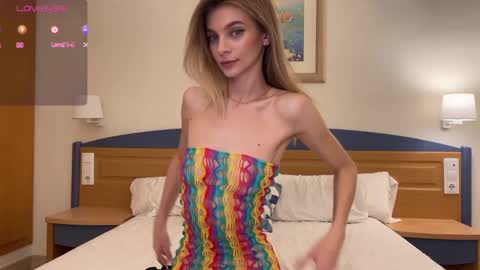 Julie online show from January 4, 2025, 10:45 pm