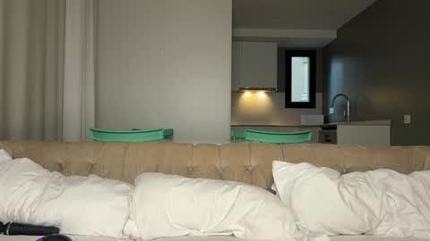 Julie online show from September 22, 2025, 6:15 am